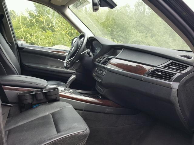 5UXFE8C50AL310696 - 2010 BMW X5 XDRIVE4 BLACK photo 5