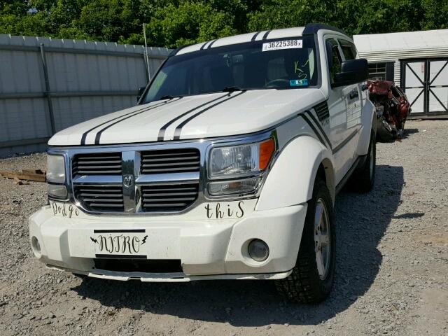 1D8GU58K57W636833 - 2007 DODGE NITRO SLT WHITE photo 2