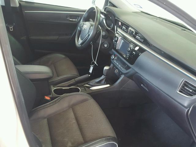 5YFBURHE0GP479487 - 2016 TOYOTA COROLLA L WHITE photo 5