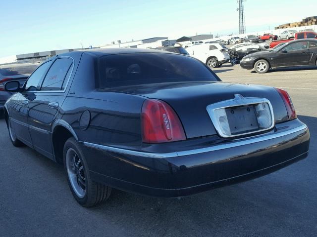 1LNHM82W21Y679971 - 2001 LINCOLN TOWN CAR S BLACK photo 3