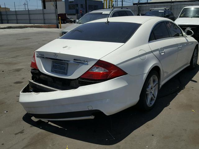 WDDDJ75X76A063067 - 2006 MERCEDES-BENZ CLS 500C WHITE photo 4