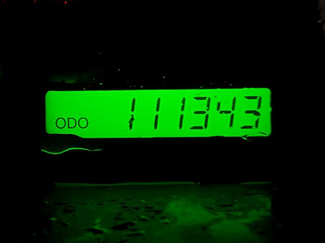 KL1TD5DE5BB185374 - 2011 CHEVROLET AVEO LS WHITE photo 8