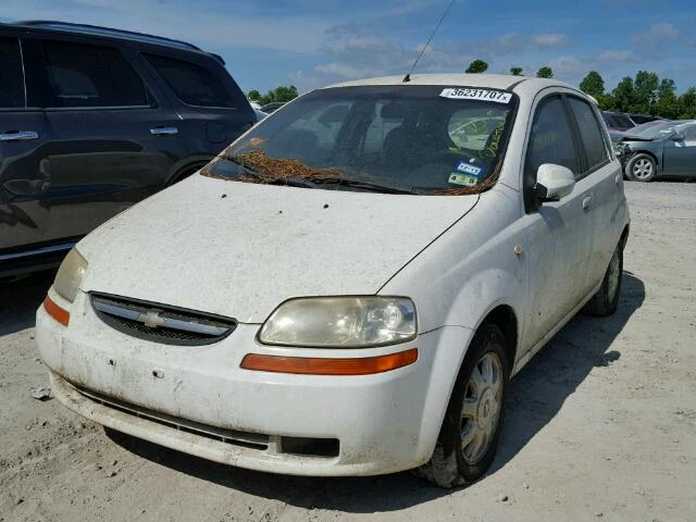 KL1TG62625B330514 - 2005 CHEVROLET AVEO LT WHITE photo 2