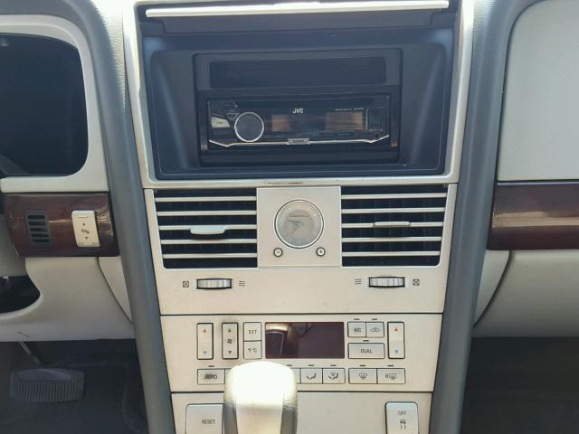 5LMEU68H14ZJ47333 - 2004 LINCOLN AVIATOR 银色 照片 9