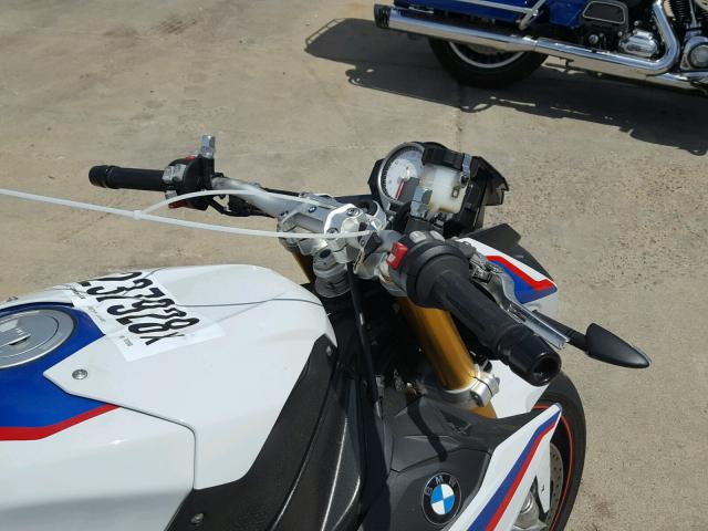 WB10D6206HZ761950 - 2017 BMW S 1000 R WHITE photo 5