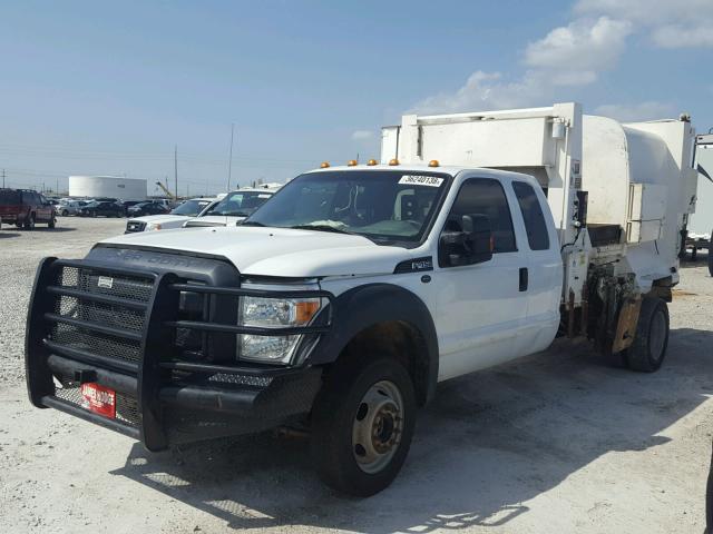 1FD0X4HY6FEB78256 - 2015 FORD F450 SUPER WHITE photo 2