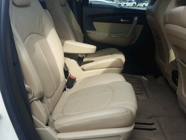 1GKLRMED5AJ244085 - 2010 GMC ACADIA SLT თეთრი ფოტო 6