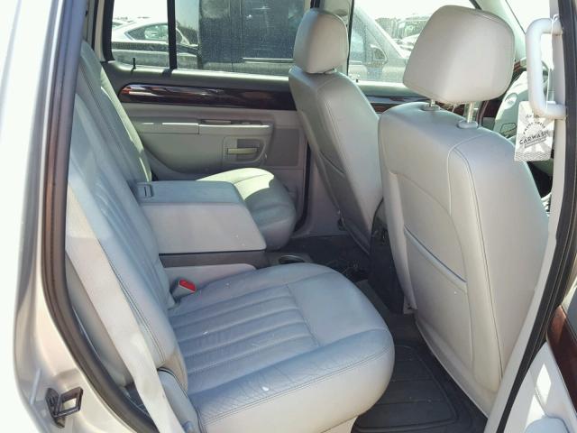 5LMEU88H84ZJ28001 - 2004 LINCOLN AVIATOR 棕色 照片 6