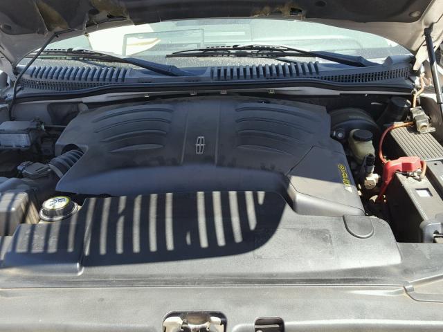 5LMEU88H84ZJ28001 - 2004 LINCOLN AVIATOR 棕色 照片 7