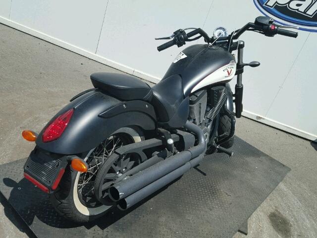 5VPWB36N8D3014100 - 2013 VICTORY MOTORCYCLES HIGH-BALL Schwarz Foto 4