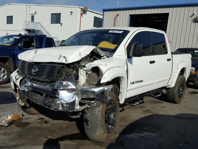 1N6AA07C89N318608 - 2009 NISSAN TITAN XE WHITE photo 2