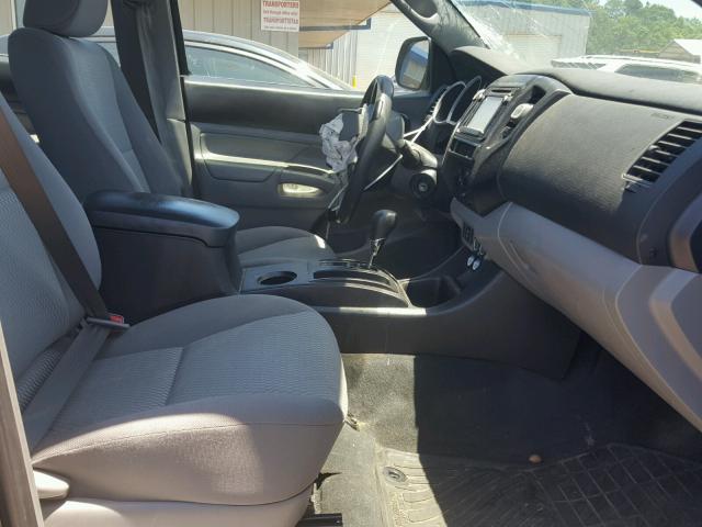 5TFJU4GN8FX067270 - 2015 TOYOTA TACOMA DOU BLACK photo 5