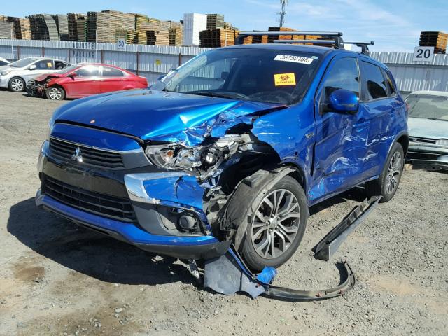 JA4AP3AU8GZ032617 - 2016 MITSUBISHI OUTLANDER BLUE photo 2