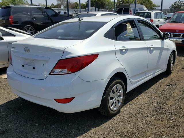 KMHCT4AE4GU013340 - 2016 HYUNDAI ACCENT SE WHITE photo 4