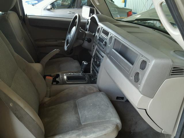 1J8HG48K26C191142 - 2006 JEEP COMMANDER 棕色 照片 5