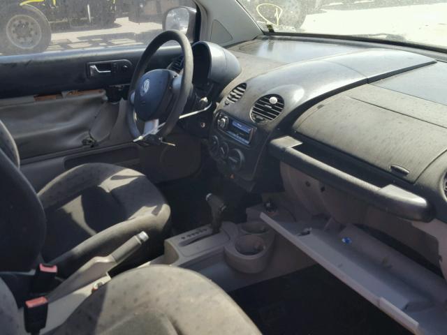 3VWBK21C32M435986 - 2002 VOLKSWAGEN NEW BEETLE 黑色 照片 5