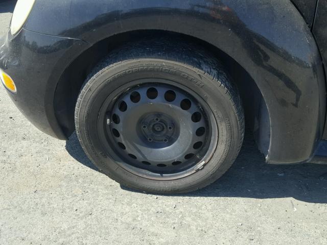 3VWBK21C32M435986 - 2002 VOLKSWAGEN NEW BEETLE 黑色 照片 9