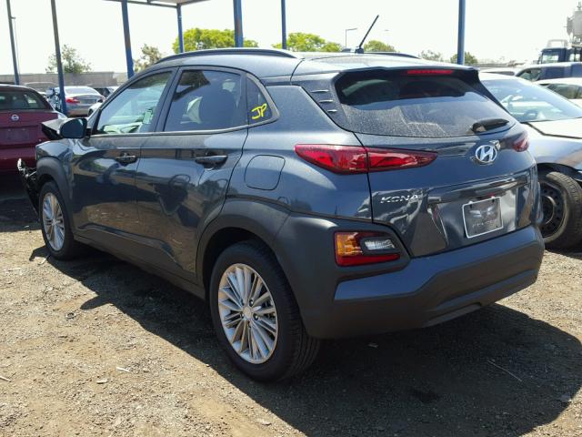 KM8K22AA6JU109591 - 2018 HYUNDAI KONA SEL GRAY photo 3