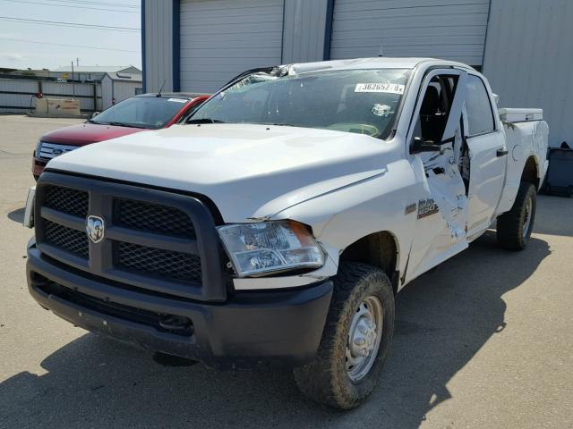 3C6TR5HT8DG544754 - 2013 RAM 2500 ST WHITE photo 2