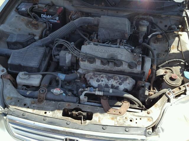 2HGEJ6612YH563677 - 2000 HONDA CIVIC BASE Gümüş foto 7