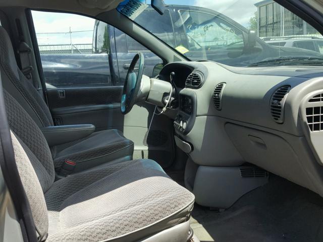 2C4GJ44R5YR753049 - 2000 CHRYSLER GRAND VOYA ვერცხლისფერი ფოტო 5