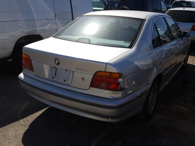 WBADM6341YGU06019 - 2000 BMW 528 I AUTO SILVER photo 4