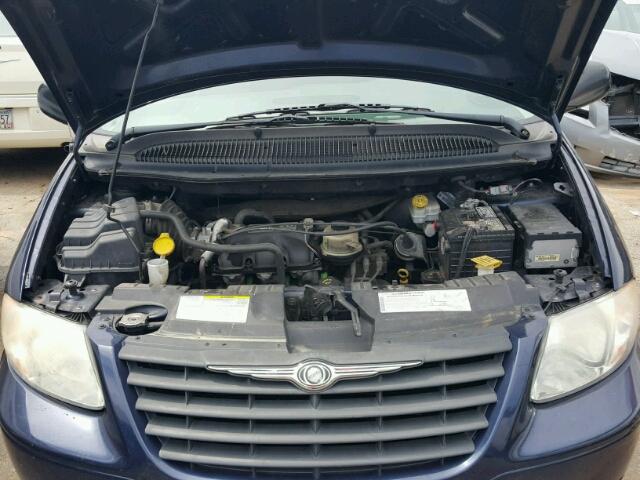 1A4GP45R66B627513 - 2006 CHRYSLER TOWN & COU BLUE photo 7