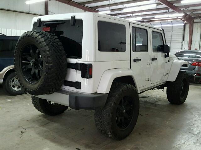 1C4HJWEG8CL120432 - 2012 JEEP WRANGLER U WHITE photo 4