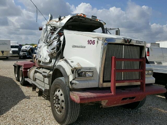 5KJJAEDR8DPFE5398 - 2013 WESTERN STAR/AUTO CAR CONVENTION WHITE photo 1