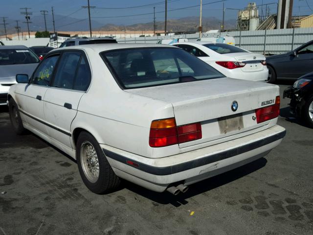 WBAHE1329SGE54975 - 1995 BMW 530 I WHITE photo 3