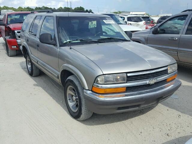 1GNCS13W4W2288798 - 1998 CHEVROLET BLAZER SILVER photo 1