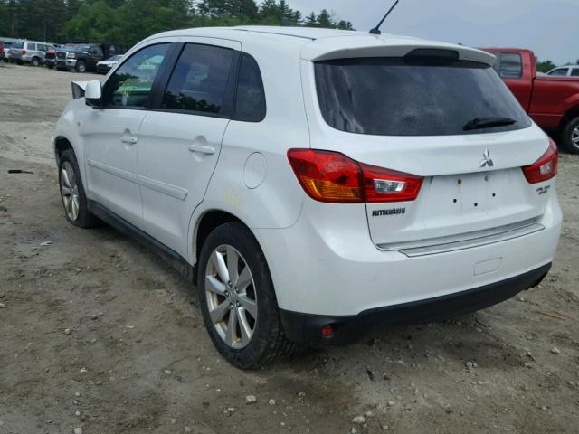 4A4AR3AU7FE033496 - 2015 MITSUBISHI OUTLANDER WHITE photo 3