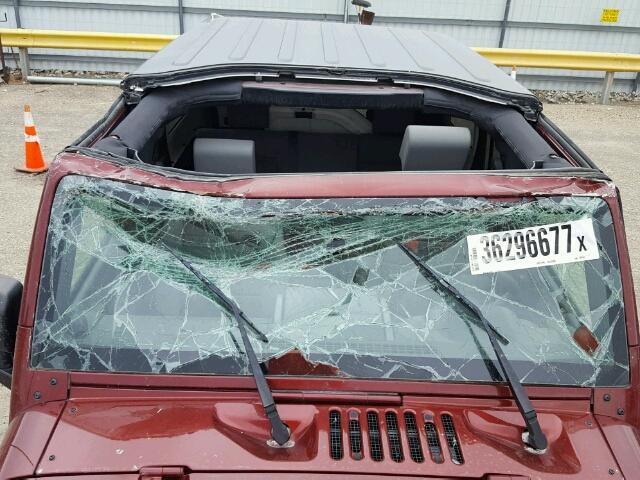 1J4GA69159L705182 - 2009 JEEP WRANGLER U MAROON photo 9