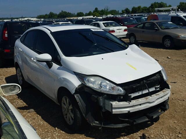 3FADP4BJ7BM189410 - 2011 FORD FIESTA SE WHITE photo 1