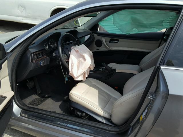 WBAKF9C51CE859377 - 2012 BMW 335 XI Gris foto 5