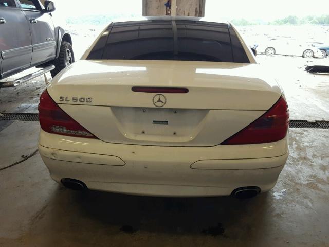 WDBSK75F13F017558 - 2003 MERCEDES-BENZ SL 500R WHITE photo 6