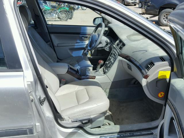 YV1TS92D821241002 - 2002 VOLVO S80 SILVER photo 5