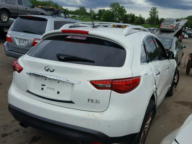 JN8AS1MW4AM850960 - 2010 INFINITI FX35 WHITE photo 4