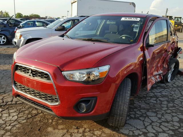 4A4AP3AU7DE010884 - 2013 MITSUBISHI OUTLANDER RED photo 2