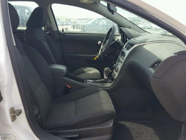1G1ZC5E08CF167608 - 2012 CHEVROLET MALIBU 1LT WHITE photo 5