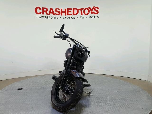 1HD1JRV14FB017614 - 2015 HARLEY-DAVIDSON FLS SOFTAI 灰色 照片 3