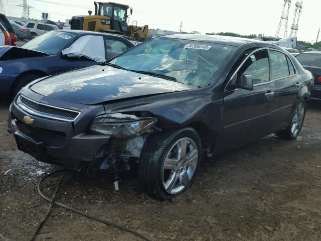 1G1ZC5E09CF316088 - 2012 CHEVROLET MALIBU 1LT ნაცრისფერი ფოტო 2