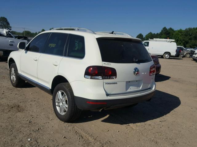 WVGBF7A93AD000433 - 2010 VOLKSWAGEN TOUAREG V6 WHITE photo 3