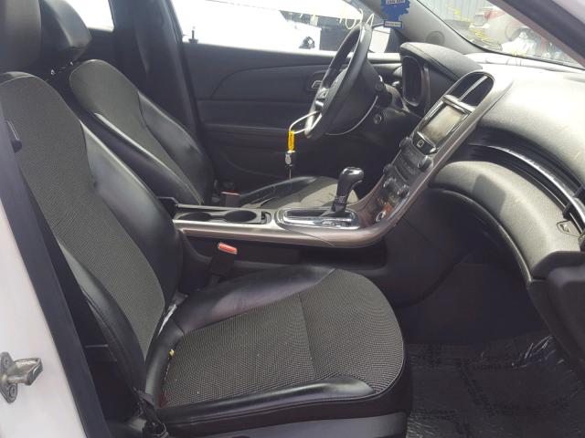 1G11D5SR5DF181030 - 2013 CHEVROLET MALIBU 1LT 白色 照片 5