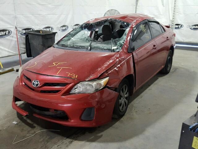 2T1BU4EE9BC561573 - 2011 TOYOTA COROLLA RED photo 2