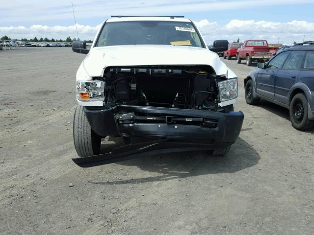 3C6LR5AT9DG512972 - 2013 RAM 2500 ST WHITE photo 9