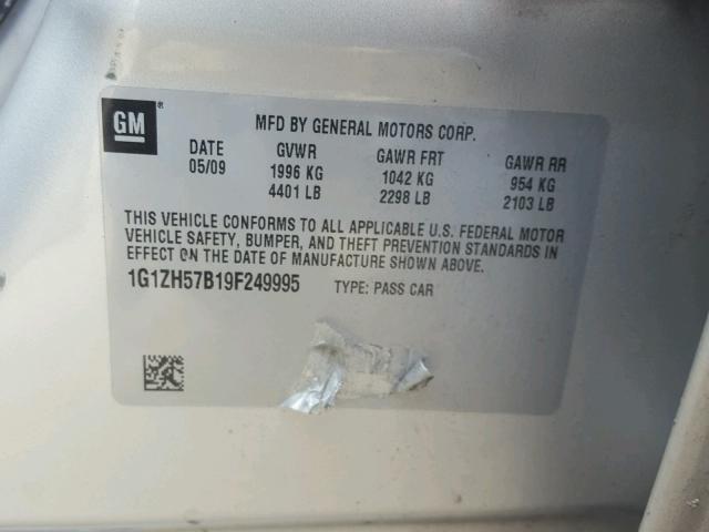 1G1ZH57B19F249995 - 2009 CHEVROLET MALIBU 1LT WHITE photo 10