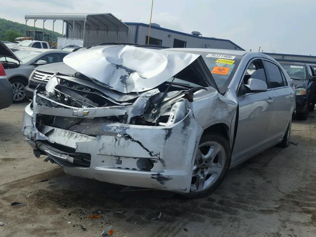 1G1ZH57B19F249995 - 2009 CHEVROLET MALIBU 1LT WHITE photo 2