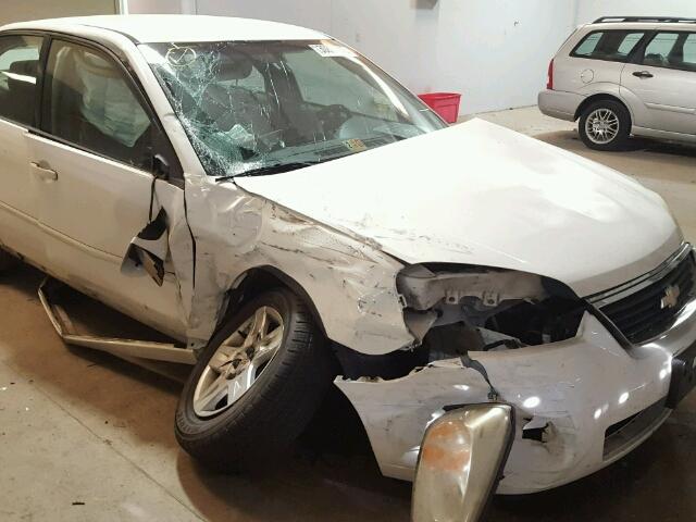 1G1ZT58N97F110010 - 2007 CHEVROLET MALIBU LT WHITE photo 9