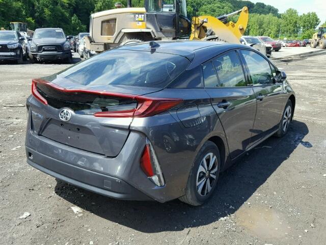 JTDKARFP0H3033086 - 2017 TOYOTA PRIUS PRIM ნაცრისფერი ფოტო 4